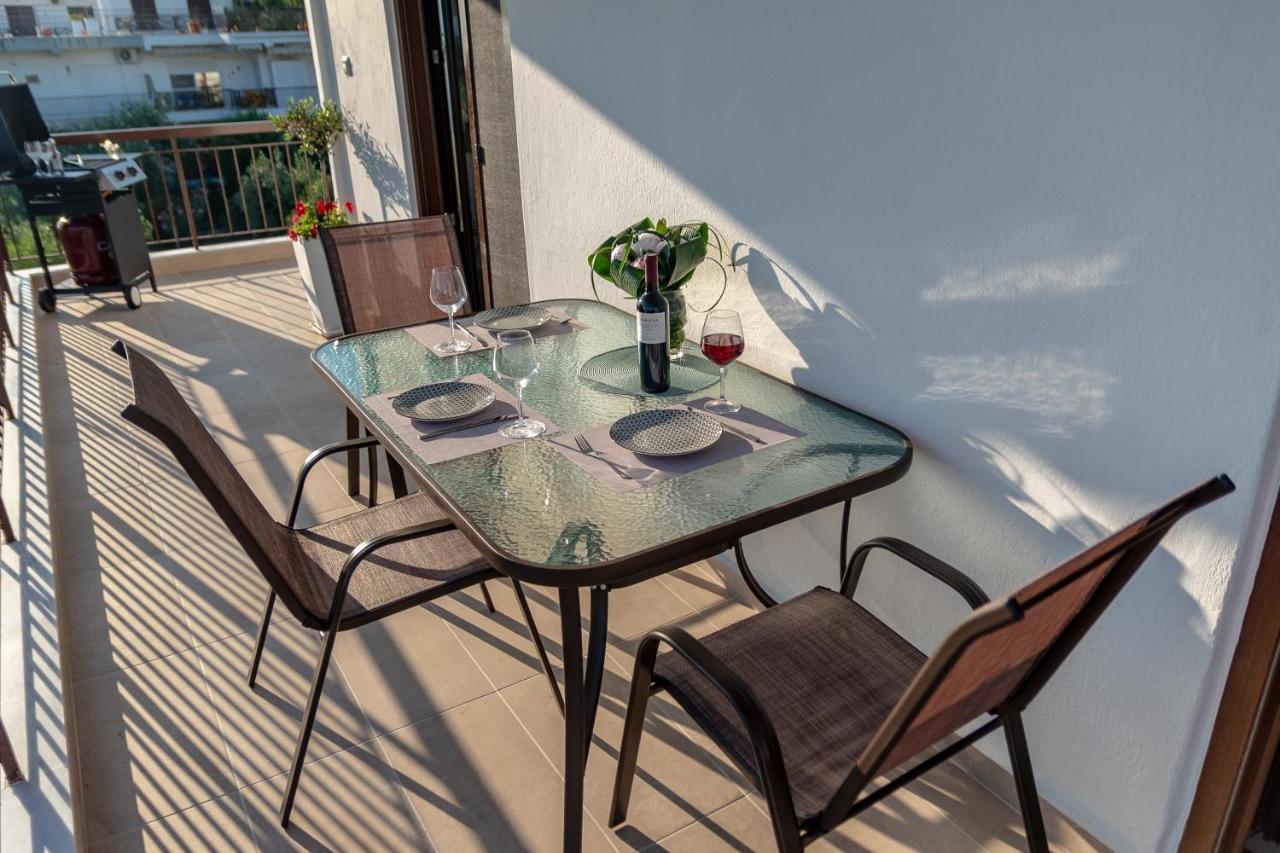 Dimi Seafront Apartment By Rentals Pro Services - Νέα Μουδανιά Εξωτερικό φωτογραφία